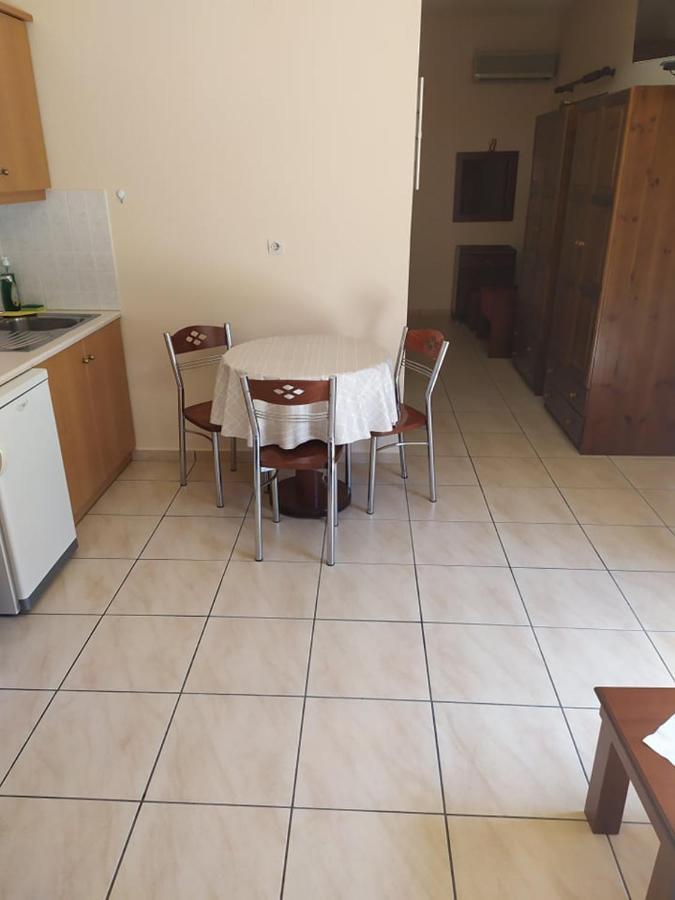 Markos Apartments 4 Stoúpa エクステリア 写真
