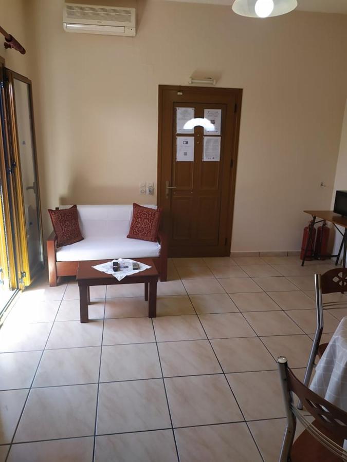 Markos Apartments 4 Stoúpa エクステリア 写真