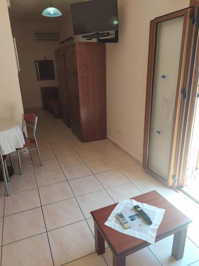 Markos Apartments 4 Stoúpa エクステリア 写真